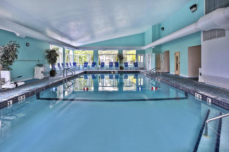 Holiday Inn Express Mackinaw City image