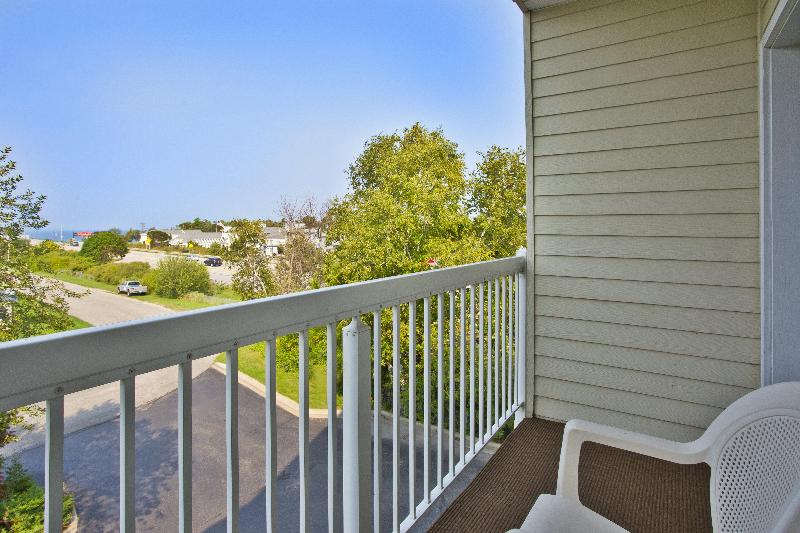 Holiday Inn Express Mackinaw City image