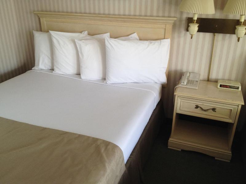 Parkside Inn Bridgeview image
