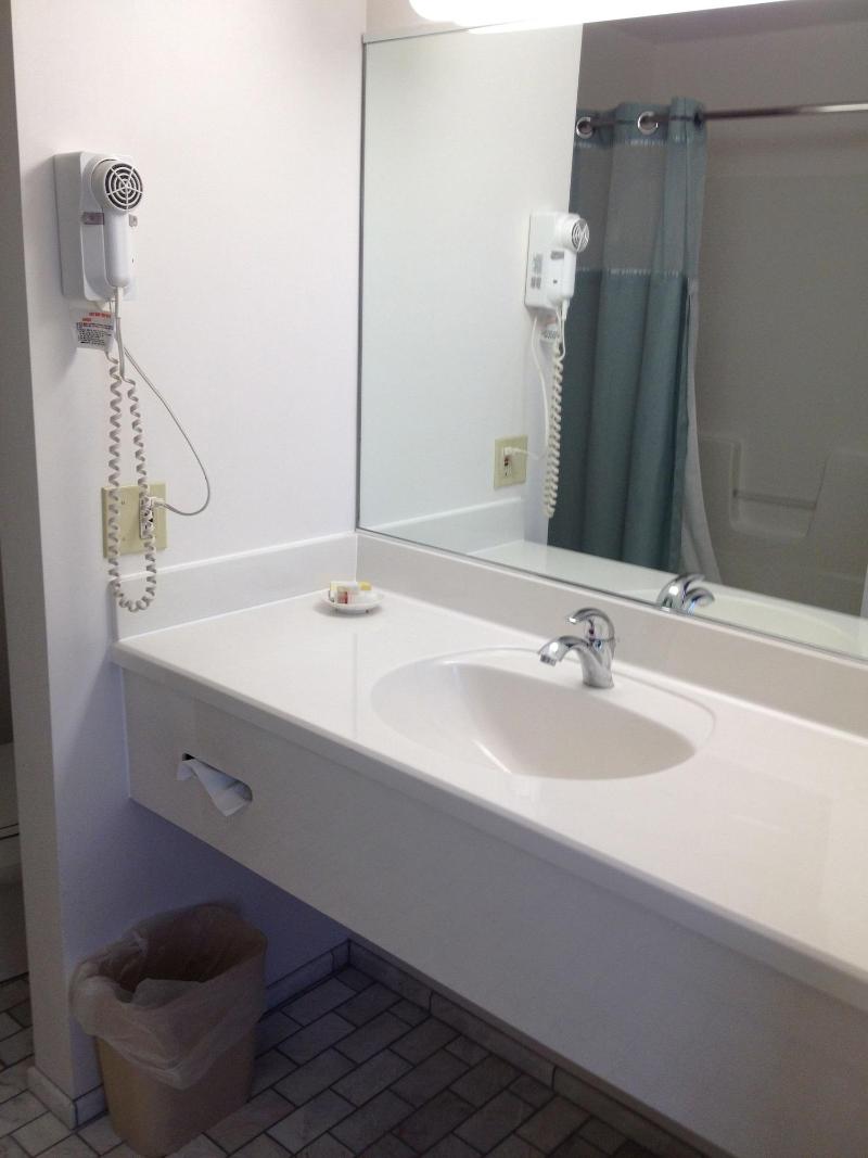 Parkside Inn Bridgeview image