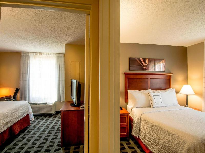 TownePlace Suites Baltimore BWI Airport image