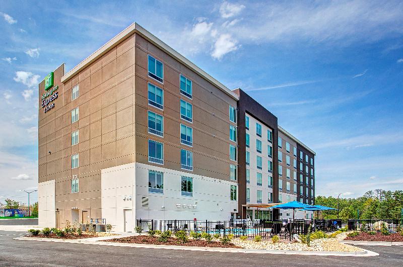 Holiday Inn Express & Suites Covington By IHG image