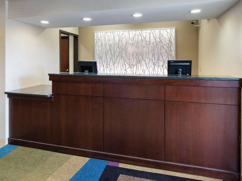 Fairfield Inn & Suites Kansas City Airport