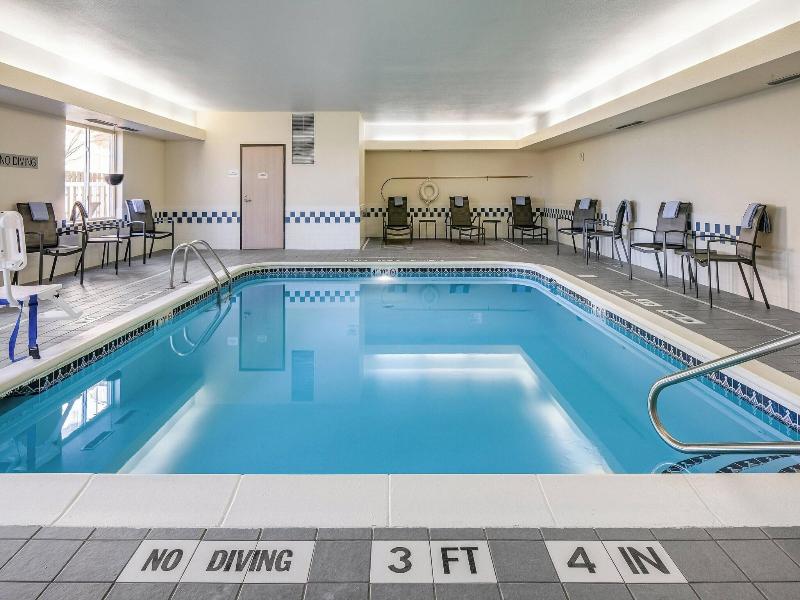 Fairfield Inn & Suites Kansas City Airport