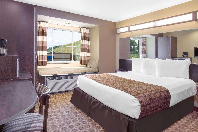 SureStay Plus Hotel by Best Western Buckhannon image