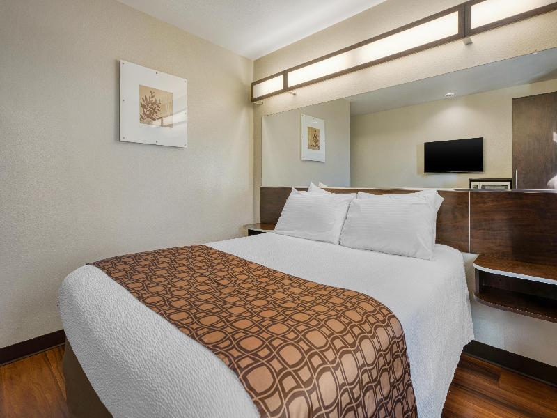 SureStay Plus Hotel by Best Western Buckhannon image