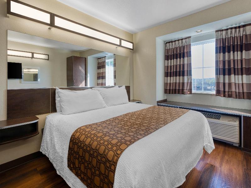 SureStay Plus Hotel by Best Western Buckhannon image