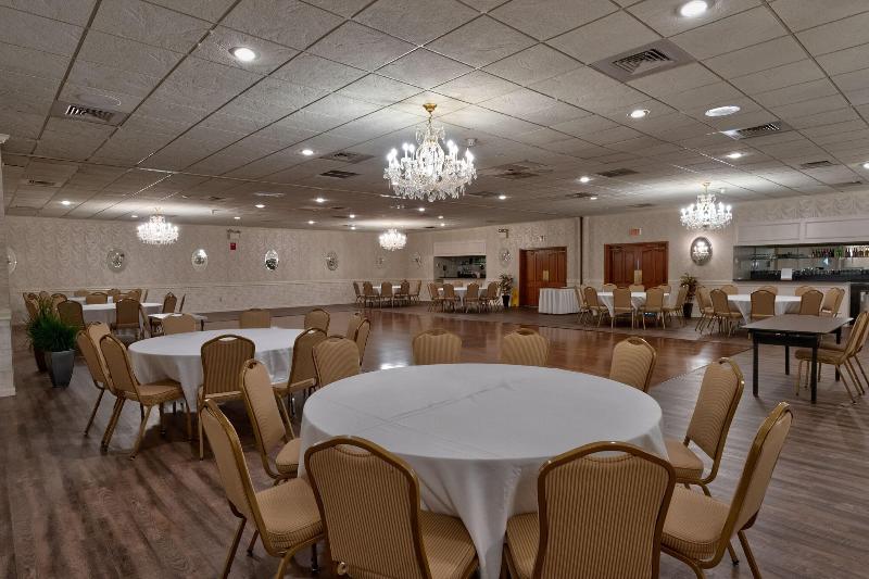 Ramada by Wyndham Vineland Millville Area image