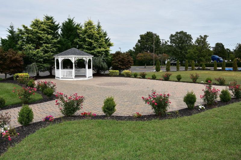 Ramada by Wyndham Vineland Millville Area image