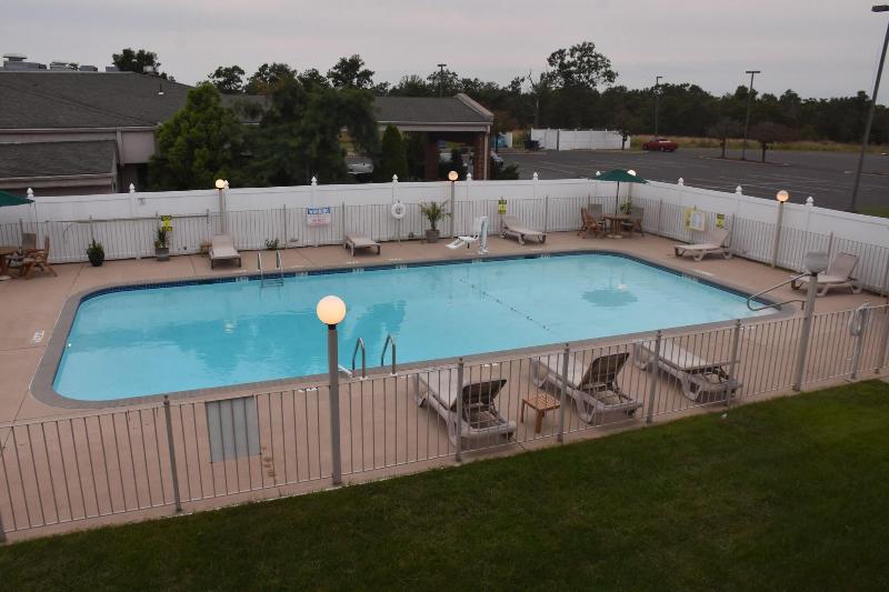 Ramada by Wyndham Vineland Millville Area image