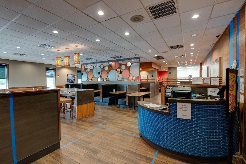 Ramada by Wyndham Vineland Millville Area image