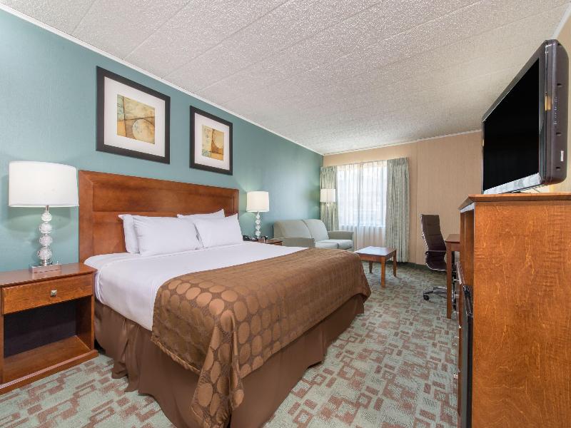 Ramada by Wyndham Vineland Millville Area image