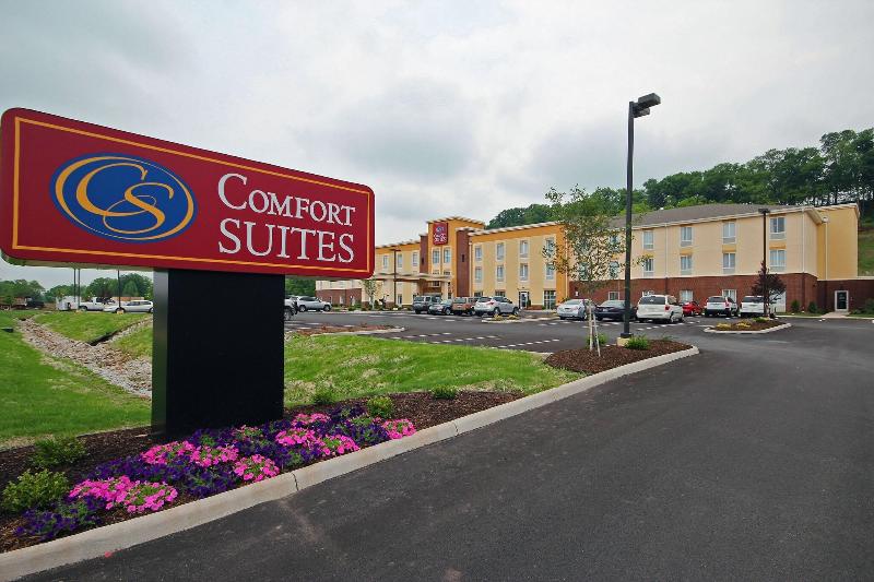 Comfort Suites Marietta-Parkersburg image
