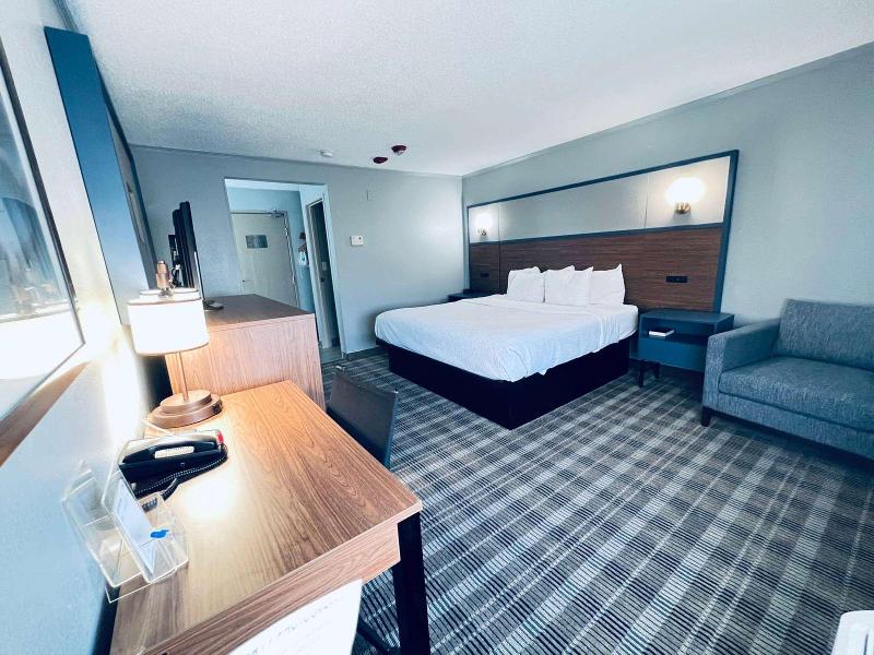 Americinn By Wyndham Glendale/Milwaukee image