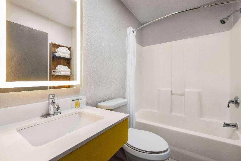 Microtel Inn & Suites By Wyndham New Ulm image