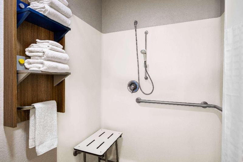 Microtel Inn & Suites By Wyndham New Ulm image