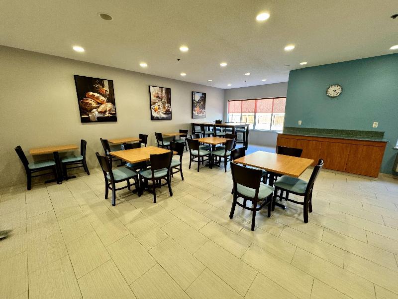 Days Inn & Suites by Wyndham Madison image