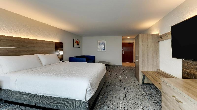 Holiday Inn Express Kenner - New Orleans Airport photo 24