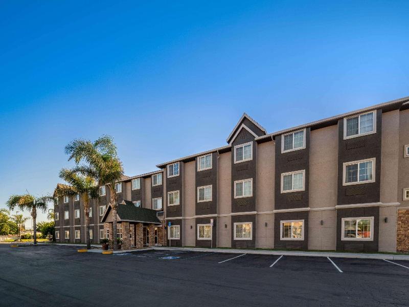 Microtel Inn & Suites By Wyndham Tracy image