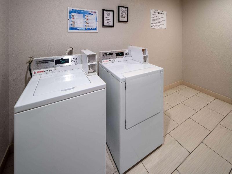 Microtel Inn & Suites By Wyndham Tracy image