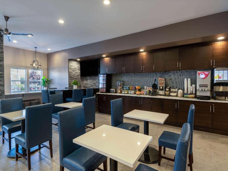 Microtel Inn & Suites By Wyndham Tracy image