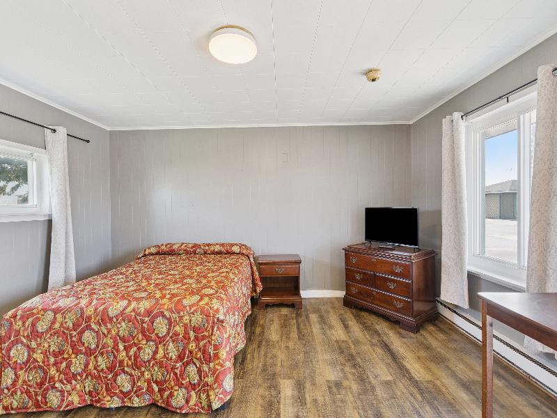 Curry’s Motel by OYO Saginaw MI image