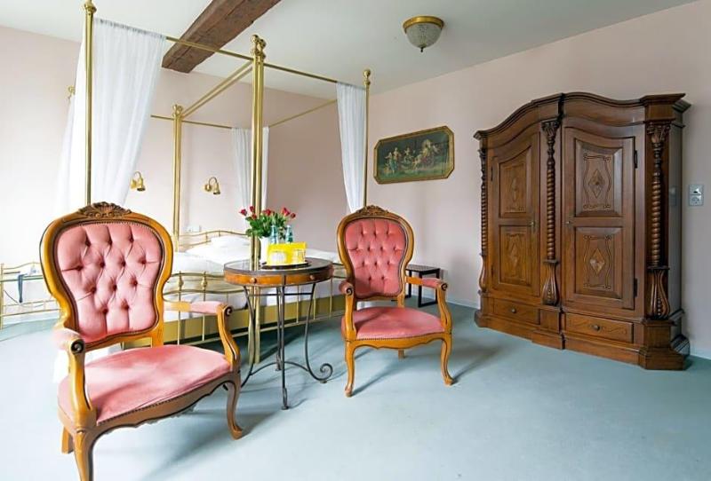 Schloss Bad Zwesten - Kavaliershaus image