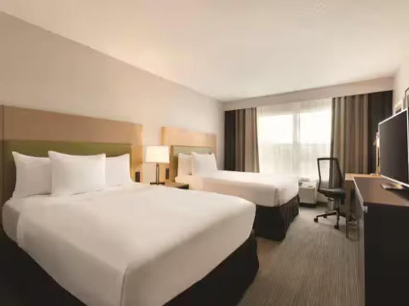 Country Inn & Suites by Radisson Brooklyn Center  image