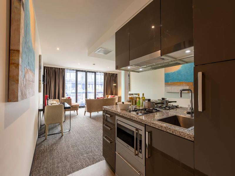 MainStay Suites Hawthorn image