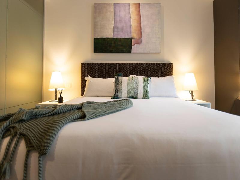 MainStay Suites Hawthorn image