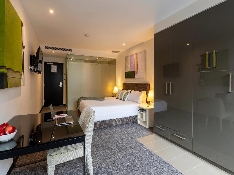 MainStay Suites Hawthorn image
