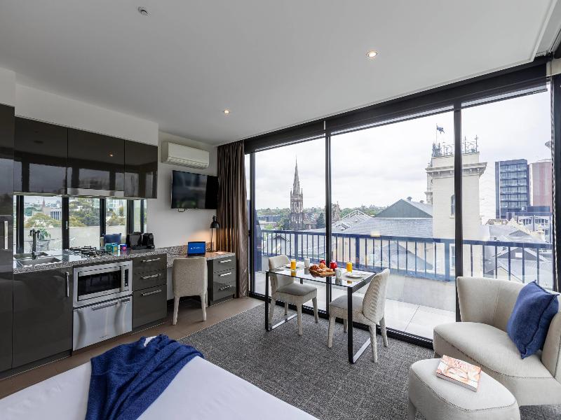 MainStay Suites Hawthorn image