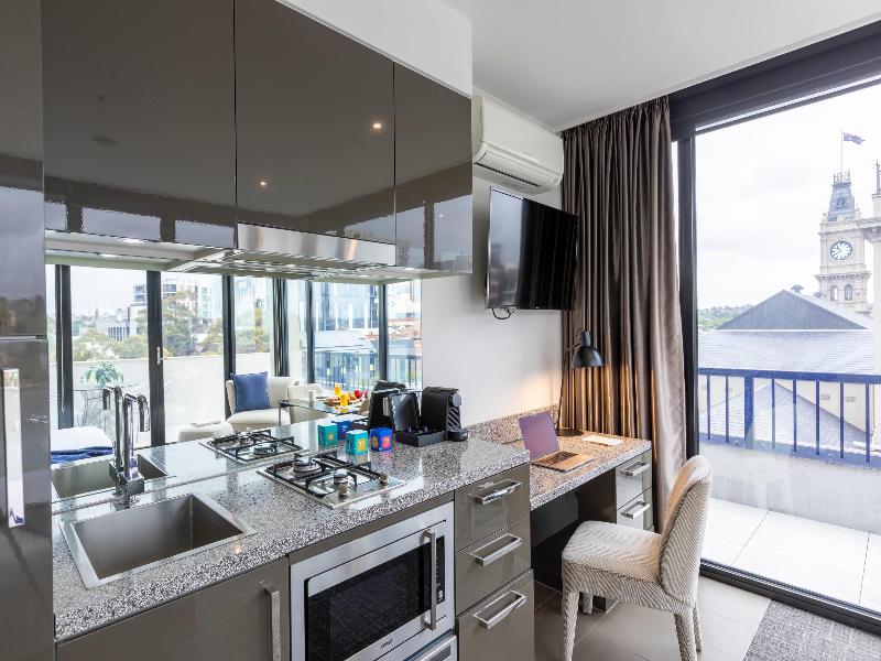 MainStay Suites Hawthorn image