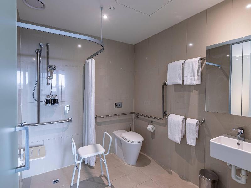 MainStay Suites Hawthorn image