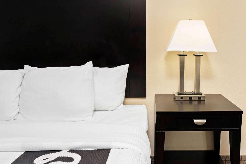 La Quinta Inn & Suites Morgan City image
