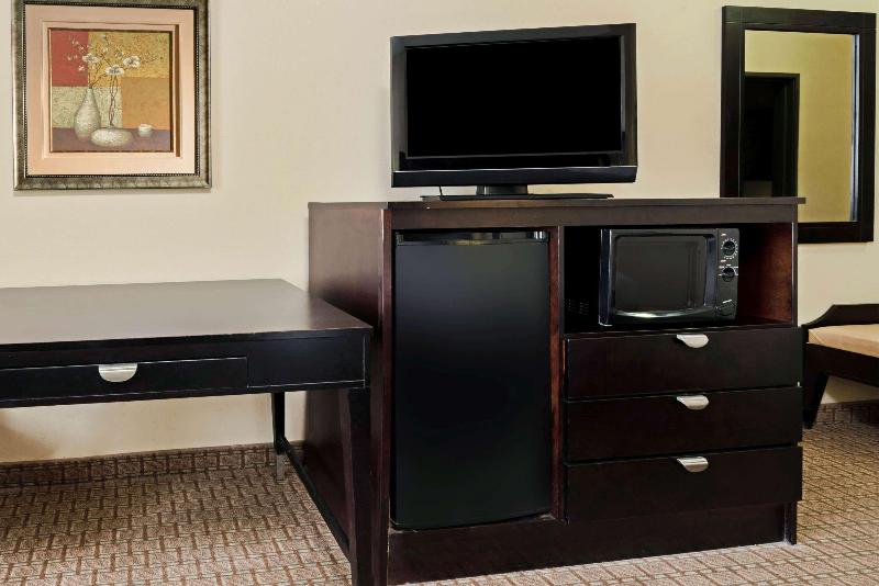 La Quinta Inn & Suites Morgan City image