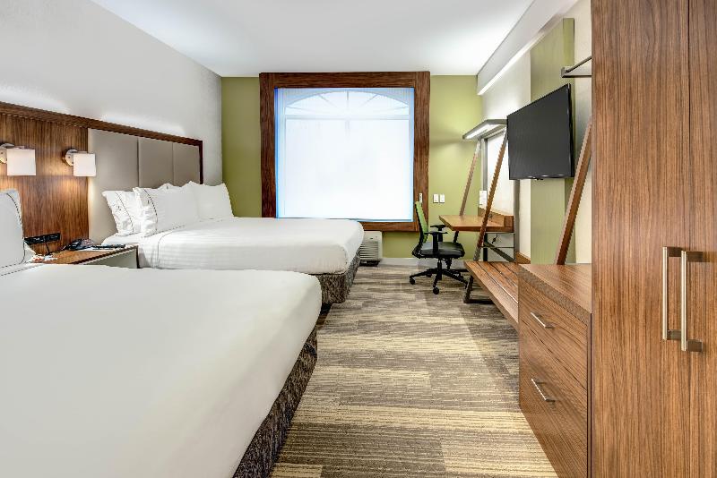 Holiday Inn Express Woodbridge photo 19