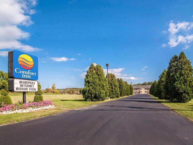 Comfort Inn Saugerties image