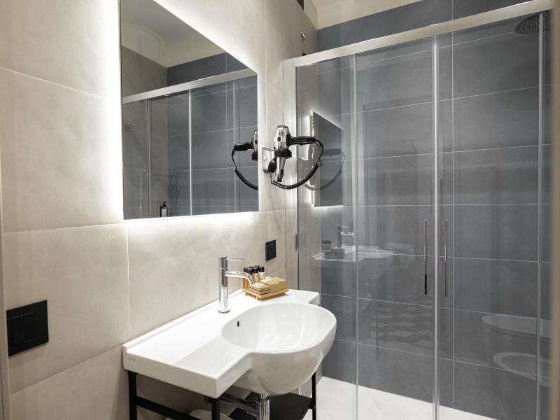 Hotel Vittoria image