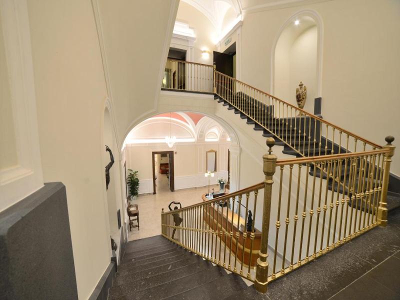 Hotel Vittoria image