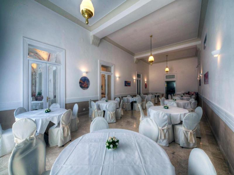 Hotel Vittoria image