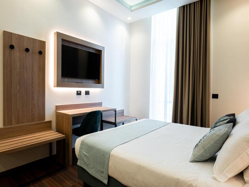 Hotel Vittoria image