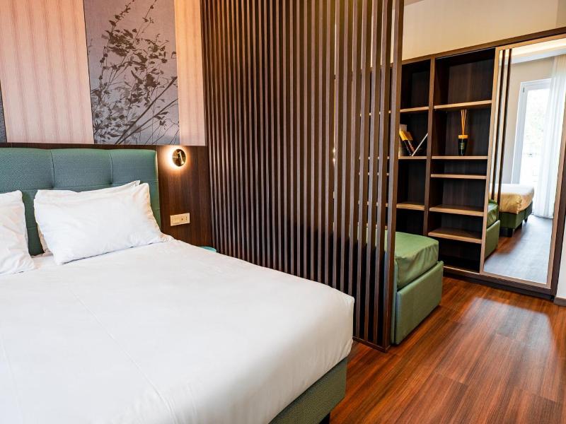 Hotel Vittoria image