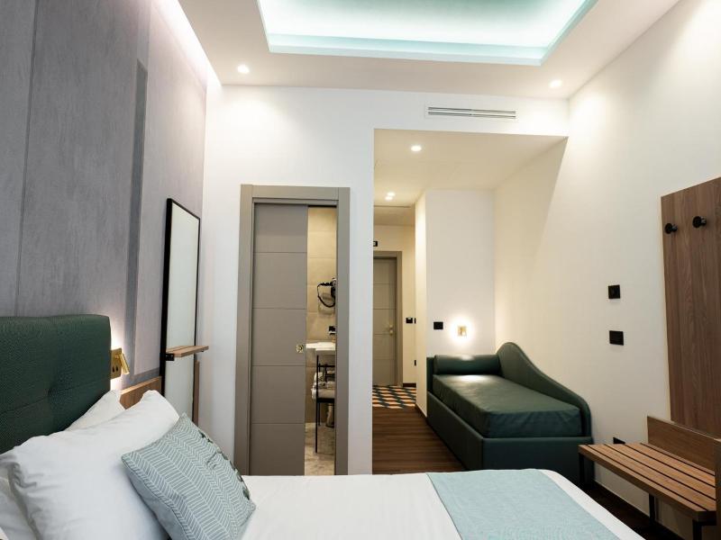 Hotel Vittoria image