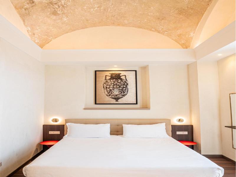 Hotel Vittoria image