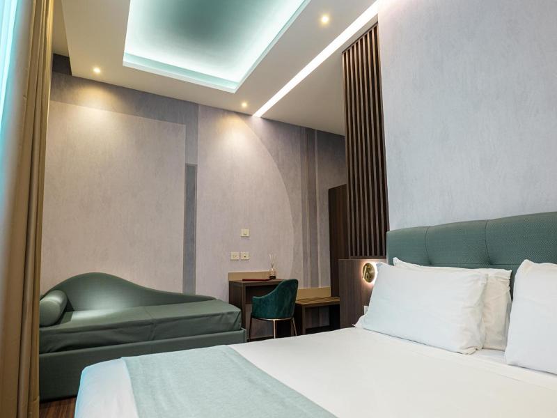 Hotel Vittoria image