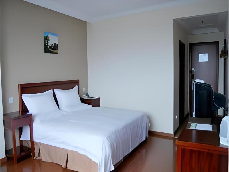 GreenTree Inn YiZheng Zhenzhou East Road image