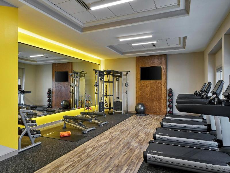 Delta Hotels Norfolk Airport image