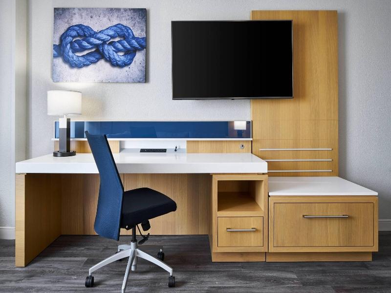 Delta Hotels Norfolk Airport image