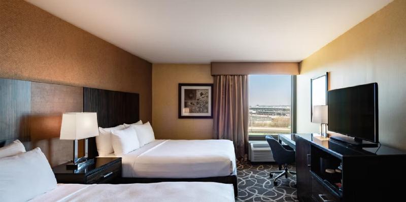 Crowne Plaza Newark Airport